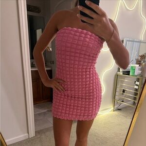 Le Lis Strapless Pink Textured Dress